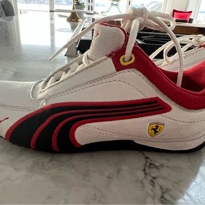 Kids Ferrari Puma Shoes in Excellent Condition
